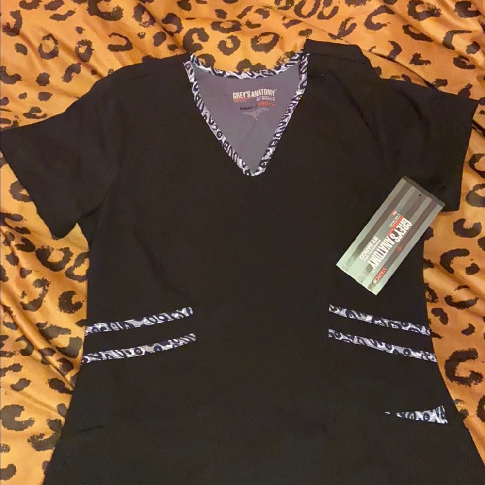 BRAND NEW Grey’s Anatomy leopard scrub top